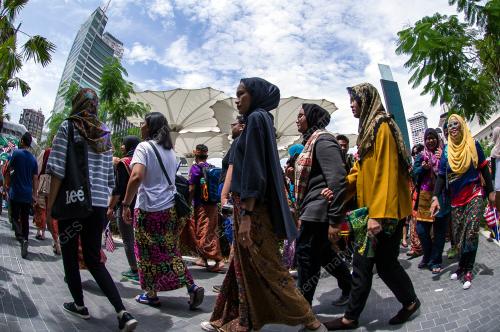 KL30_16092017_SARONG