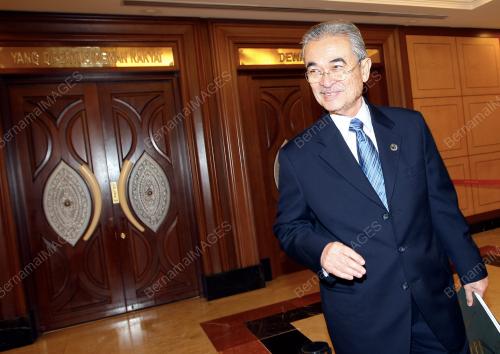 TUN ABDULLAH AHMAD BADAWI