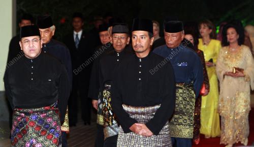 TUANKU MIZAN ZAINAL ABIDIN
