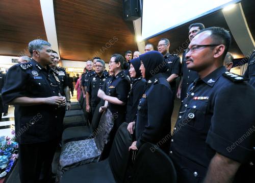 KL30_18042017_POLIS