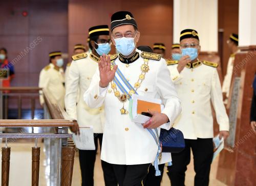 ISTIADAT PEMBUKAAN MESYUARAT PENGGAL KETIGA MAJLIS PARLIMEN KE-14
