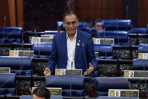 DATUK SERI DR DZULKEFLY AHMAD