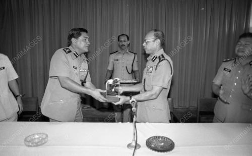 KL30_19012015_PENYERAHAN
