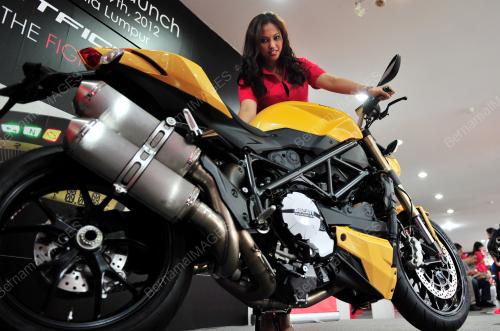KL30_19032012_DUCATI