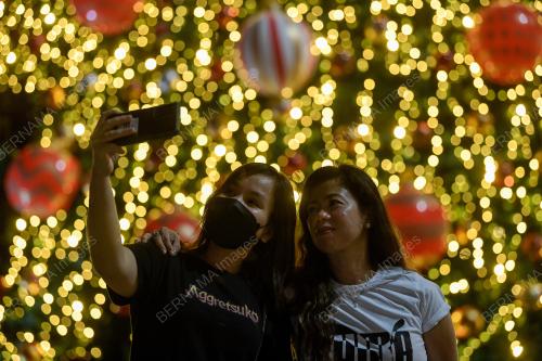 TINJAUAN KAWASAN TUMPUAN ORANG RAMAI