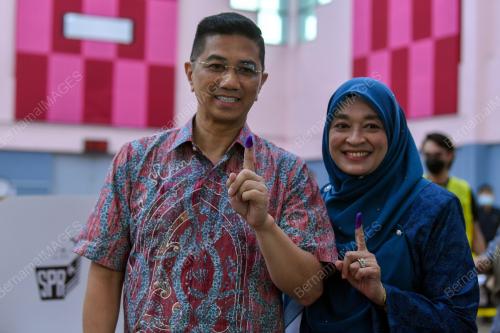 DATUK SERI MOHAMED AZMIN ALI
