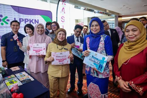 DATUK SERI NANCY SHUKRI