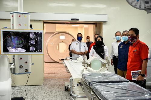 DATUK DR NORAINI AHMAD