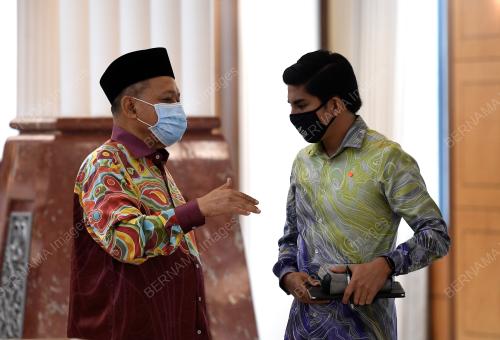 DATUK SERI DR SHAHIDAN KASSIM