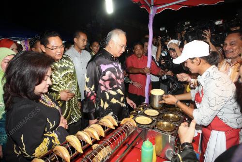 MOHD NAJIB TUN ABDUL RAZAK
