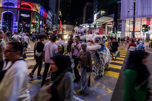 E-XIN DRAGON LION DANCE