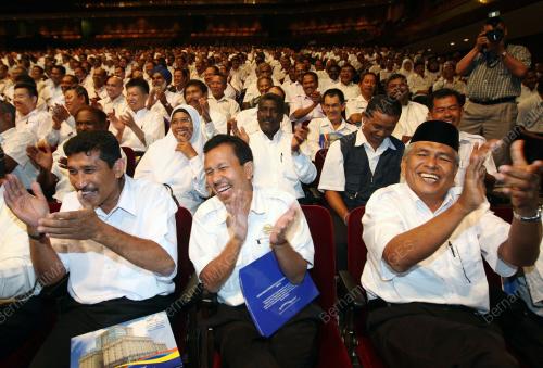 MOHD NAJIB TUN RAZAK