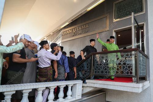 AL-SULTAN ABDULLAH RI'AYATUDDIN AL-MUSTAFA