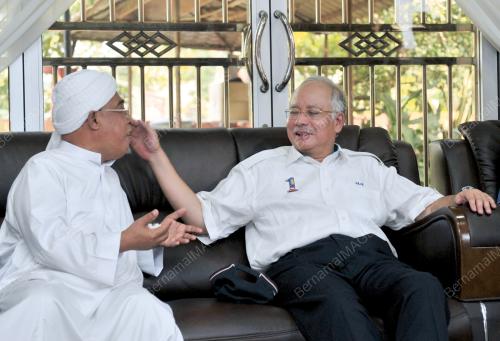 DATUK SERI MOHD NAJIB TUN ABDUL RAZAK