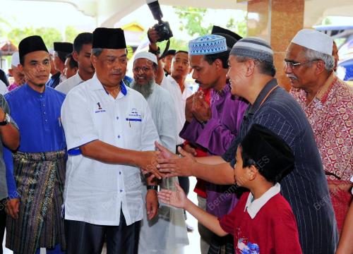 TAN SRI MUHYIDDIN YASSIN