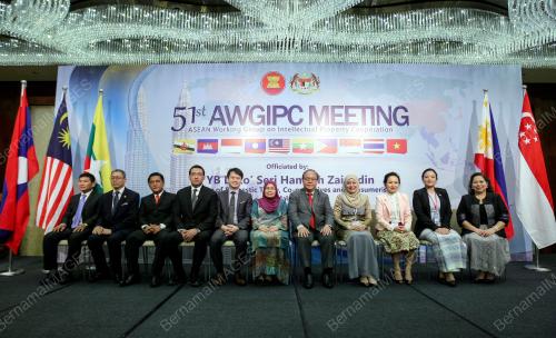 KL30_22112016_AWGIPC