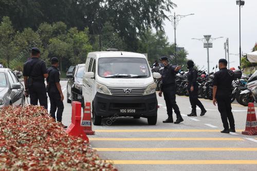 LIPUTAN PINTU 2 ISTANA NEGARA
