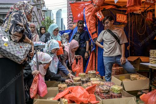 TINJAUAN SHOPPING RAYA