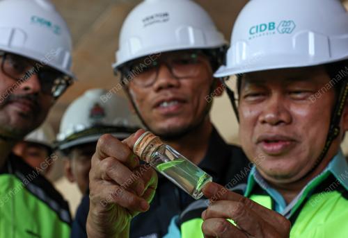 DATUK SERI AHMAD MASLAN