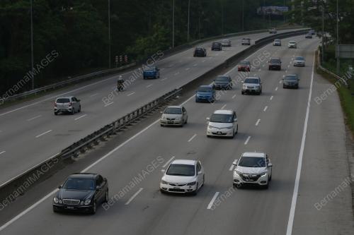TINJAUAN PERGERAKAN TRAFIK