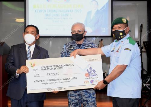 JEN TAN SRI AFFENDI BUANG