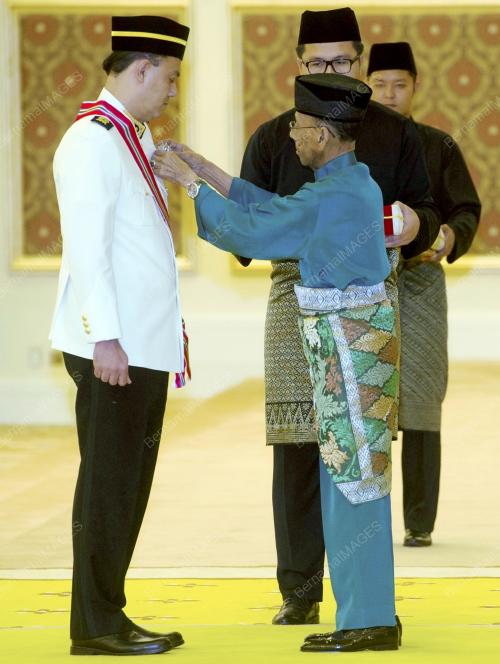 KL30_27102016_AGONG_PINGAT