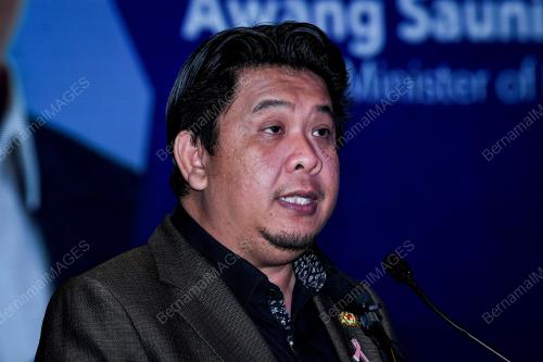 DATUK LUKANISMAN AWANG SAUNI