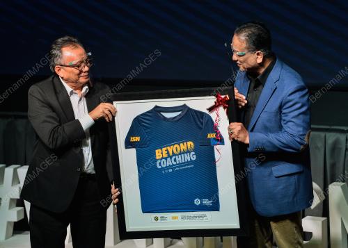 DATUK SERI REEZAL MERICAN NAINA MERICAN
