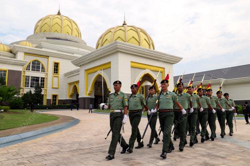 RAPTAI ISTIADAT HARI KEPUTERAAN