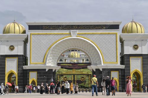 PINTU GERBANG UTAMA ISTANA NEGARA