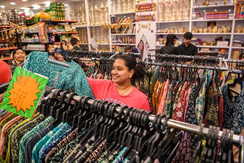TINJAUAN PERSIAPAN PERAYAAN DEEPAVALI