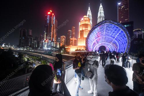 PINTASAN SALOMA MALAM TAHUN BARU CINA