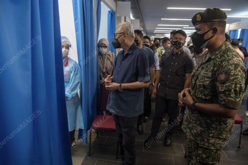 DATUK SERI ISMAIL SABRI YAAKOB