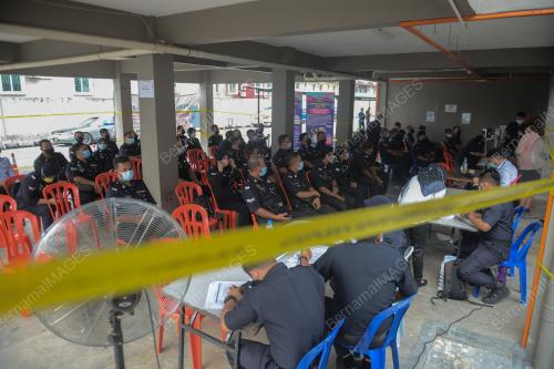 MAJLIS PELANCARAN SUNTIKAN VAKSIN COVID-19 POLIS KUALA LUMPUR