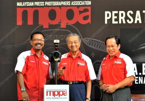 TUN DR MAHATHIR MOHAMAD