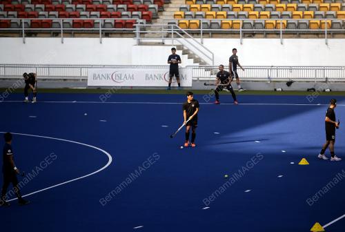 SESI LATIHAN HOKI PASUKAN LELAKI