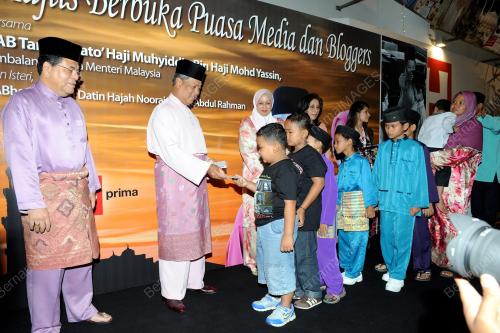 KL31_01082012_DUIT