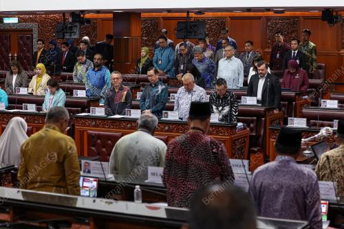 PERSIDANGAN DEWAN NEGARA PENGGAL KETIGA