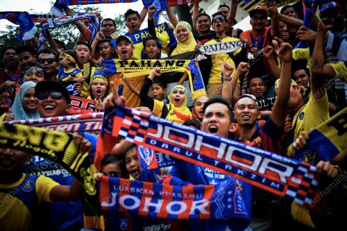 KL31_01112014_BOLA