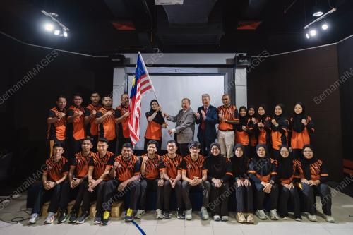 DATUK MOHD NASIR ALI