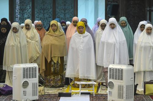 TUNKU HAJAH AZIZAH MAIMUNAH ISKANDARIAH