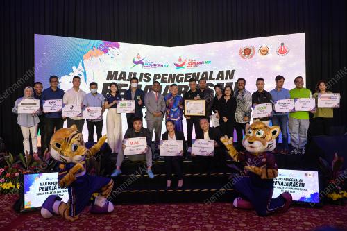 DATUK SERI AHMAD FAIZAL AZUMU