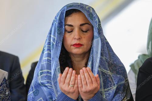 DR VJOSA OSMANI SADRIU