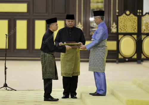 SULTAN ABDULLAH RI'AYATUDDIN AL-MUSTAFA BILLAH SHAH