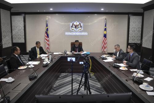 DATUK DR MOHD KHAIRUDDIN AMAN RAZALI