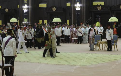 AL-SULTAN ABDULLAH RI'AYATUDDIN AL-MUSTAFA BILLAH SHAH