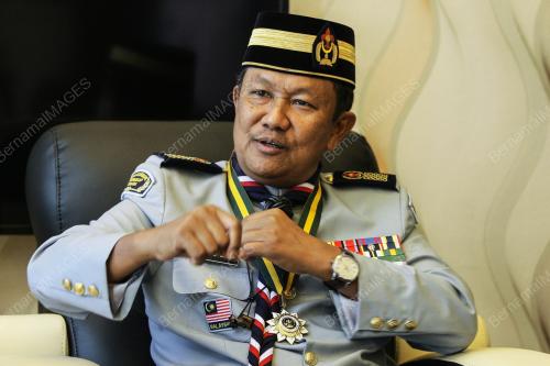 KL31_06092016_PENGAKAP