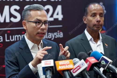 FAHMI FADZIL