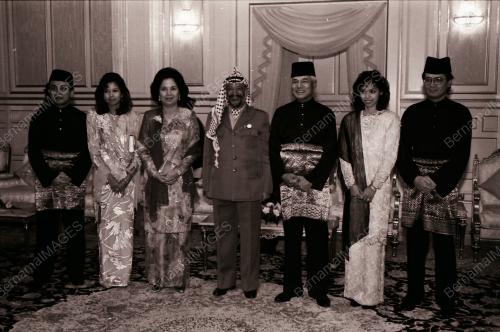 YANG DI-PERTUAN AGONG RAI YASSER ARAFAT