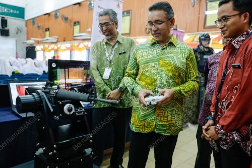 ADLY ZAHARI